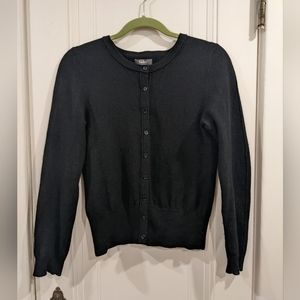 Neiman Marcus black cashmere cardigan M